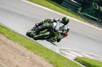 brands-hatch-photographs;brands-no-limits-trackday;cadwell-trackday-photographs;enduro-digital-images;event-digital-images;eventdigitalimages;no-limits-trackdays;peter-wileman-photography;racing-digital-images;trackday-digital-images;trackday-photos